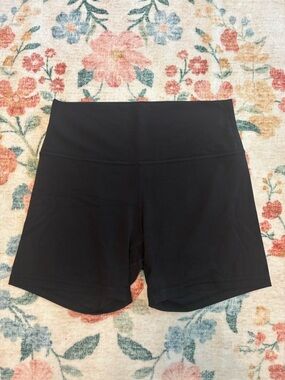 Lululemon Align Shorts 6”